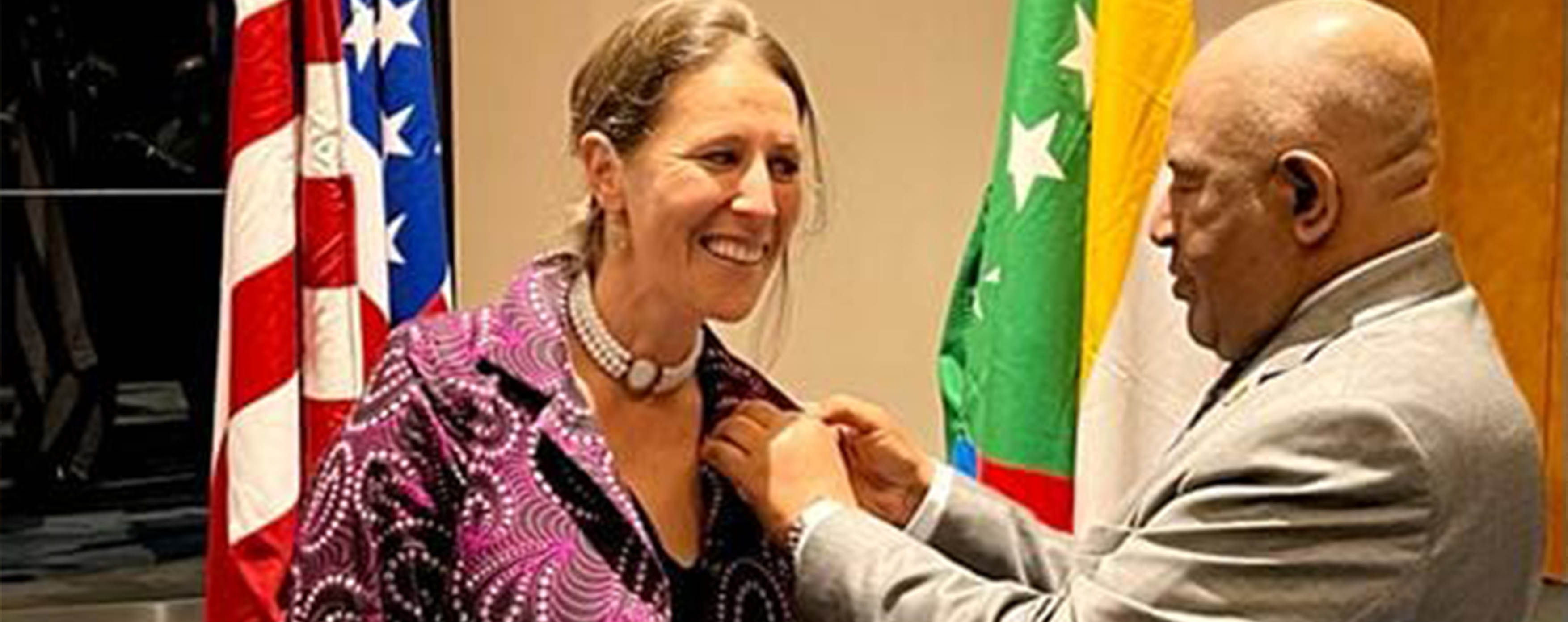 Le Président Azali Assoumani reçoit à Addis Abeba Madame Jessica LAPENN, Ambassadrice des Etats-Unis d'Amérique auprès de l'UA.